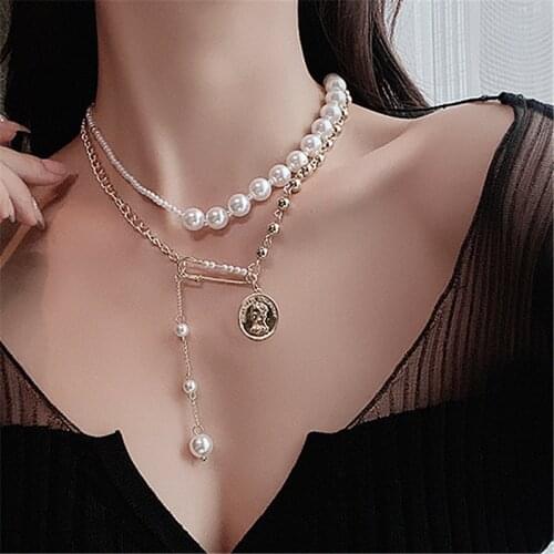 MWSONYA New Trend Baroque Pearl Portrait Coin Pendant Necklace for Women Simple Fashion Ladies Banquet Jewelry Gift