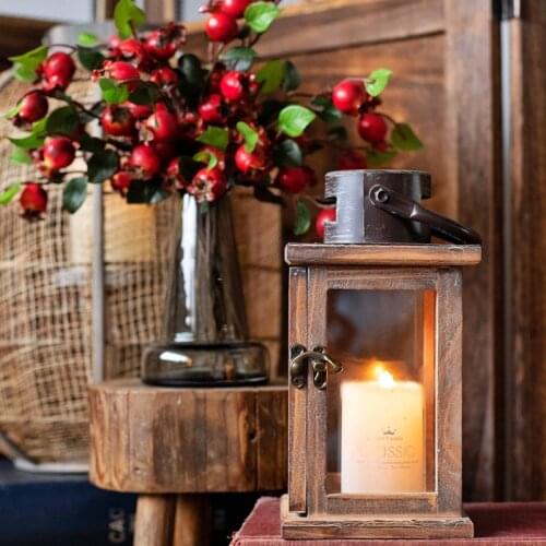 Retro Iron Wind Lamp Candlestick Make Old Windproof Glass Wood Wind Lamp Portable Lantern Balcony Courtyard Decorations Ornament