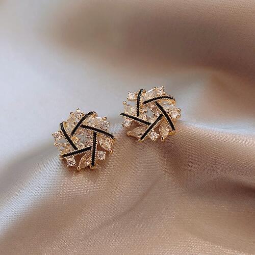 2020 Korean new design fashion jewelry high-grade copper inlaid zircon black lines dripping oil female flower stud earrings