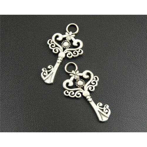 8 Pcs 18x33mm Key Charms Silver Color Plated Alloy Pendant Jewelry Keys Charms Metal Charms For Jewelry Making A1193