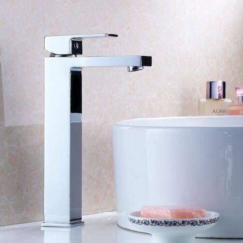 Basin Faucet Single Handle Chrome Finish Brass Faucet Hot and Cold Sink Faucet Mixer Tap Bathroom Faucet Lavatory Mixer