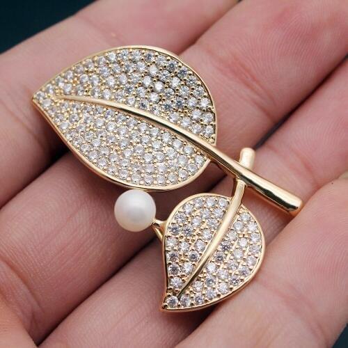 Hermosa Leaf Shaped Brooches Pins Shiny White Zircon Women Fashion Jewelry Yellow Gold Brooch Pretty Bridal Wedding Gift