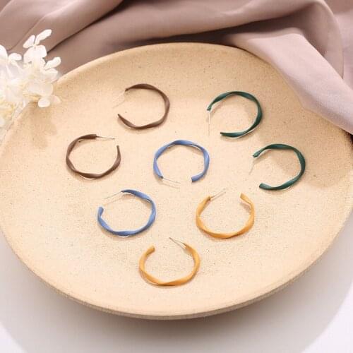 12 pair / lot wholesale fashion jewelry metal painted C earring for women
