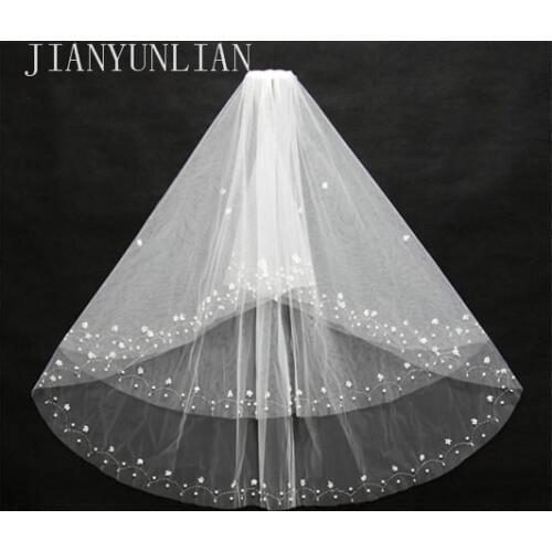 Hot Sale 1.5 Metres Two-Layers Sequins Beaded Edge Cheap Bridal Veils With Comb Soft Tulle Veil For Wedding Party