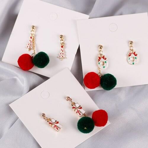2020 New Ladies Earrings Christmas Gift Box Small Tree Wreath Asymmetric Long Pendant Earrings Earrings Student Accessories