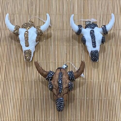 Natural Resin Pendant Bull-shaped Jewelry Resin Charm Suitable for Womens Jewelry Making DIY Necklace Accessories Wholesale