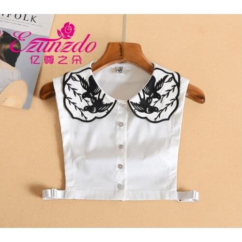 Womens White Embroidery Collar Blouse Detachable Ladies Fake Collar Sweet Doll False Fake Collar Ruffles Trim Detachable Half