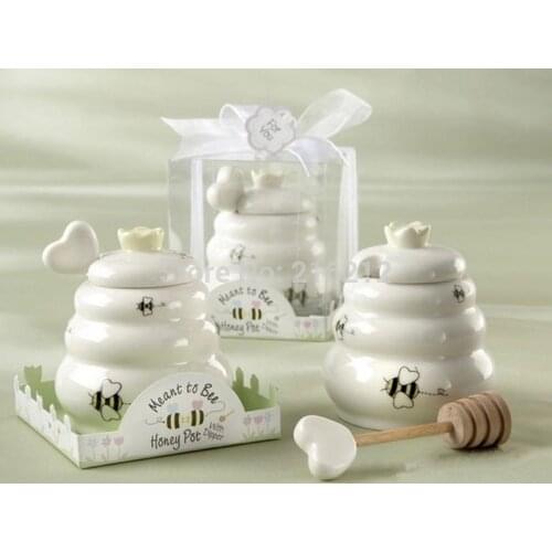 20 pcs New Arrive Ceramic Meant to Bee Honey Jar Honey Pot Ceramic Honey Pot with Wooden Dipper Wedding Party Favors Gifts