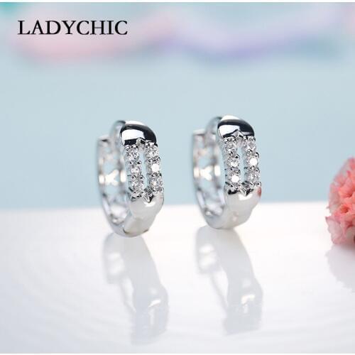 LADYCHIC Cute Style Austrian Cubic Zircon Crystal Hoop Earrings Number 0 Shaped Dainty Earring Jewelry Festival Gift LE1017