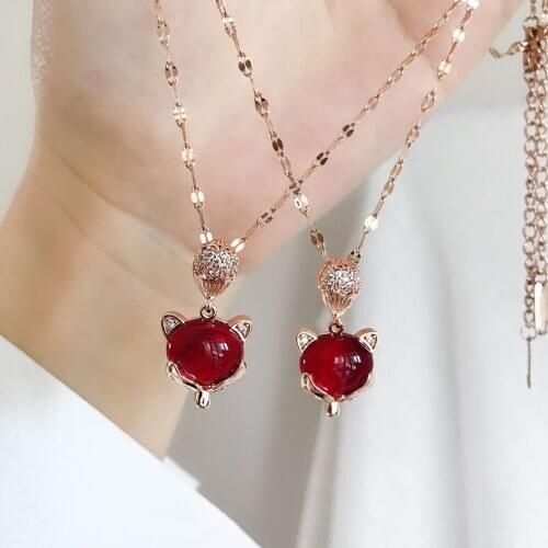 Exquisite Titanium Steel Womens Crystal Necklace Cute Red/Green Crystal Zircon Fox Necklace Short Chain Birthday Gifts Jewelry