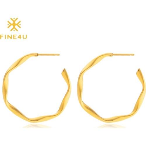 FINE4U E201 Stainless Steel Lightweight Polished C-Hoop Earrings Open Round Classic Gold Color Hoop Earrings