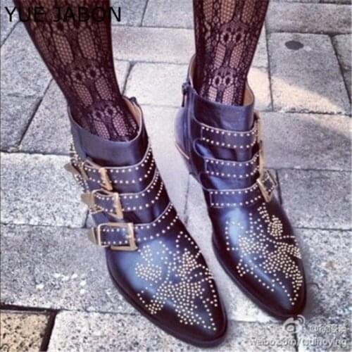 2020 Cowgirl Susanna Studded Leather Ankle Boots Women Round Toe Rivet Flower Zip Martin Boots Women Luxury Boots Zapatos Mujer