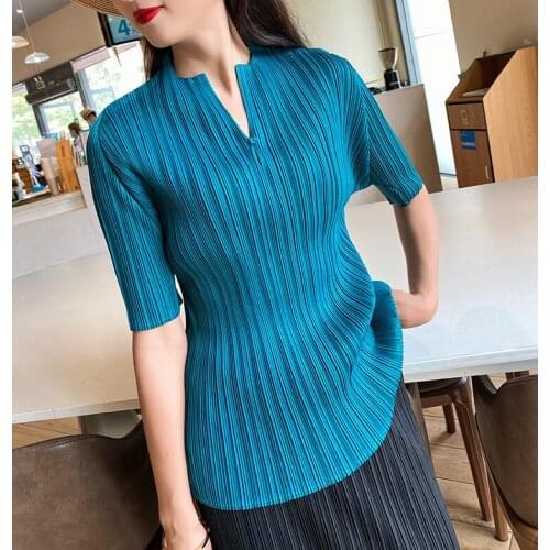 HOT SELLING Miyake fold short sleeve v-neck button T- shirt IN STOCK