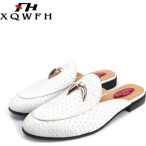 XQWFH Summer Clog For Men Woven Leather Slippers Flat Breathable Outdoor Sandals Male Gardening Soft Slippers