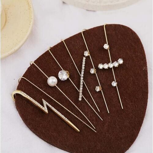 1 PC New Crystal Hook Earrings for Women Gold Fashion Diagonal Studs Earring Korean Jewelry Gift Party Temperament Accessories