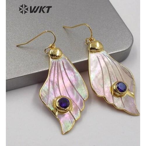 WT-MPE024 WKT Fashion Natural Shell Earrings Feather Shape Shell With CZ Earrings Women Fashion Jewelry Earrings Gift For Lady