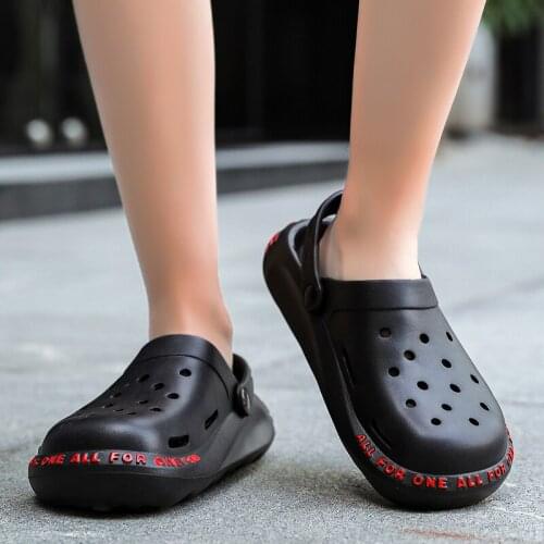 Slippers Summer Hole Shoes Rubber Mens EVA Garden Shoes Black Beach Flat Men Sandals Unisex Slippers Zapatillas Hombre