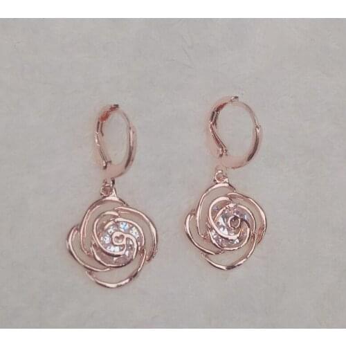 2020 New Womens Earrings Fashion Women/Girls Gold-color White Stone Flower Drop Earrings Party Girl Gift Jewelry Wholesale