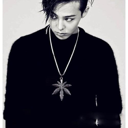 Fashion Maple Leaf Pendant Necklace for Men Boy Hip-Hop Punk Long Chain 24Inch Necklaces Cool Party Male Jewelry