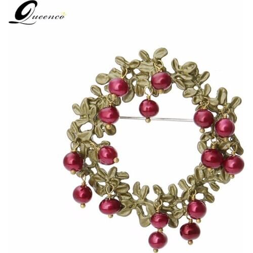 Vintage Cranberry Brooch Garland Natural Freshwater Pearl Brooches Red Color Scarf Buckle Pins Men And Women Brooch Accessories