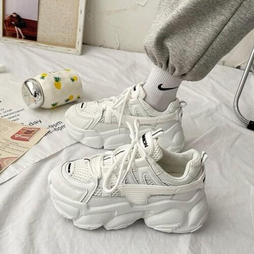 Women Chunky Sneakers Running Shoes Fashion New Female Black White Platform Sneakers Casual Shoes Women Vulcanize Shoes 2021
