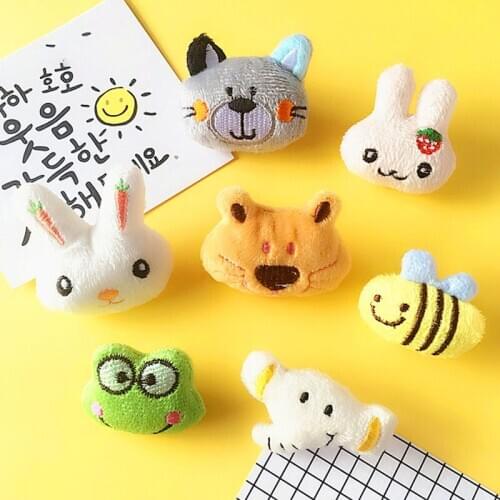 18Style Embroidery Plush Cute Children Brooch Blessing Gift Personality Jewelry Rabbit Frog Bee Lapel Girl Badge Couple Gift