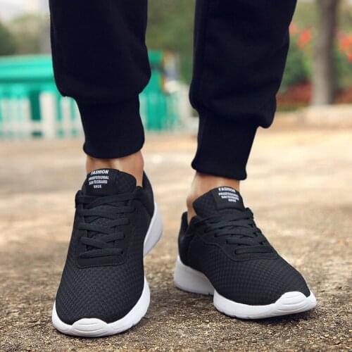 2020 Cheapest Men Casual Shoes Men Sneakers Summer Running Shoes for Men Lightweight Mesh Shoes Breathable MenS Sneakers White