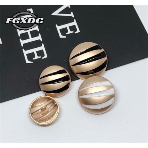 Claw Marks Design Garment Buttons for Coat Handicraft Accessories DIY Button Handmade Clothes Buttons for Sewing and Needlework