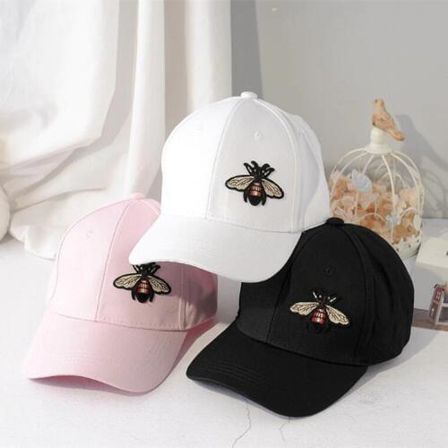 H001 Casual Joker Cartoon British Wind Students Duck-tongue Cap