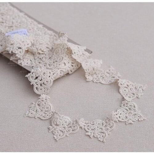 2Yard/Lot 1Yard Be Equal To 0.91 Meter Golden High Quality Lace Trim Delicate Floral Lace Ribbon Venise Lace Fabric For Costumes