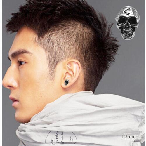 Retro Vintage Skull Ear Plugs Stud Earrings Stainless Steel Anti-allergic Antique Silver Skeleton Fashion Jewelry For Men 2016