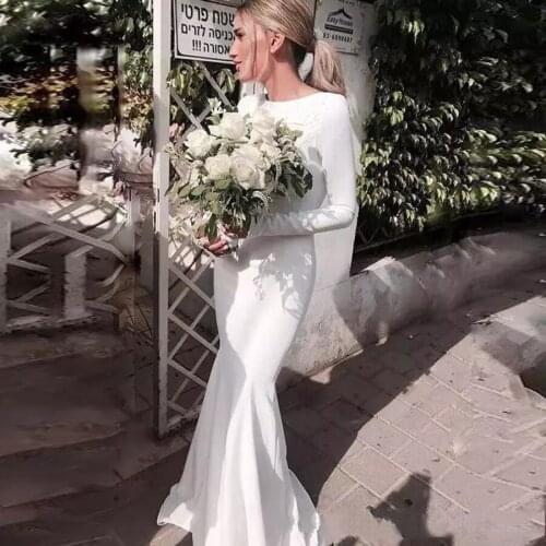 Simple O-neck Garden Mermaid Wedding Dress Long Sleeves Sweep Train Backless Bride Dress vestido de noiva