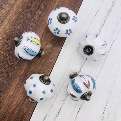 1x Dia 40mm White and Blue Floral Painted Cabinet Door Knobs Handles Pulls Cupboard Handles Drawer Wardrobe Furniture Decoration