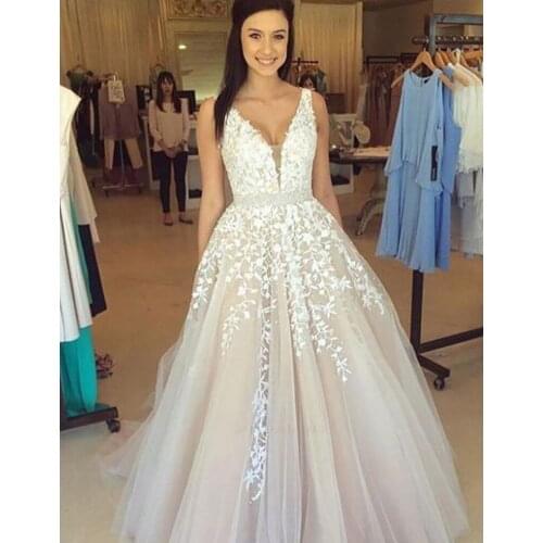 Hot Sale A-Line V-Neck Backless Wedding Dresses Lace Appliqued Beading Bridal Gowns