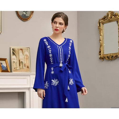 Muslim Abaya Long Dress Women Embroidered Arab Vestidos Islam Kaftan Jilbab Djellaba Ropa Musulman Ensembles Middle East Ramadan