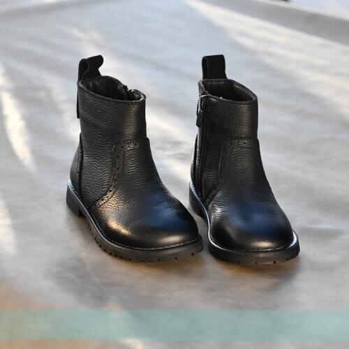 Dolakids Childrens leather Martin boots black leather boots girl princess boots autumn winter warm middle boot retro boots