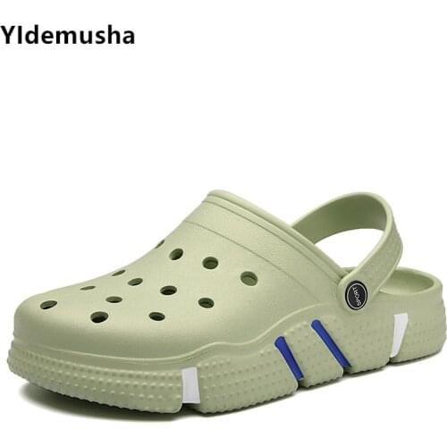 2021 New Style Soft Sole Mens Sandals Hole Shoes Beach Sandals Home Slippers Lovers Slippers Summer Men and Women Casual Shoes