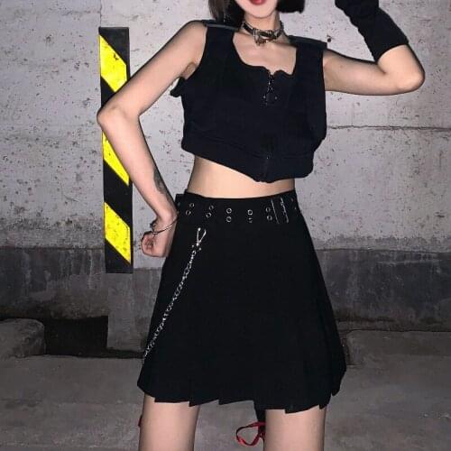2021 summer summer style Hong Kong high waist pleated skirt female students skirt waist belt chain