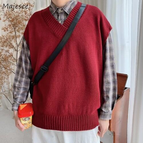 Men Sweater Vest V-Neck Retro Spring Harajuku Fashion Chic Loose Streetwear Outwear Sleeveless Casual Preppy Style Students Ins