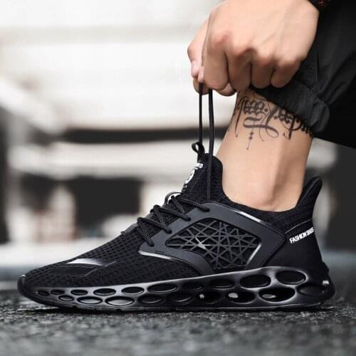 Summer Non-Slip Comfortable Sports Shoes Mens Breathable Wear-Resistant Mesh Fitness Casual Running Shoes Boys Trendy Shoes