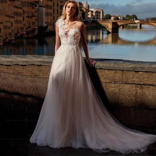 Eightree Elegant Wedding Dresses 2021 Beach Boho Appliques Princess Bridal Dress One Shoulder Backless Plus Size Wedding Gowns