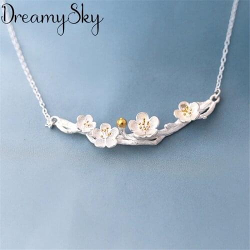 Korean New Charm Plum Flower Necklaces Pendants For Women Statement Jewelry Choker Necklaces Bijoux Kolye