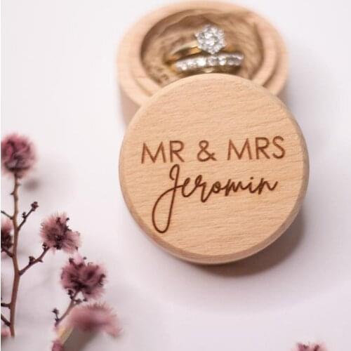 Personalised wooden ring box,Wedding ring box,Engagement ring box,Wedding decor,Ring holder,Ring bearer,Round ring box
