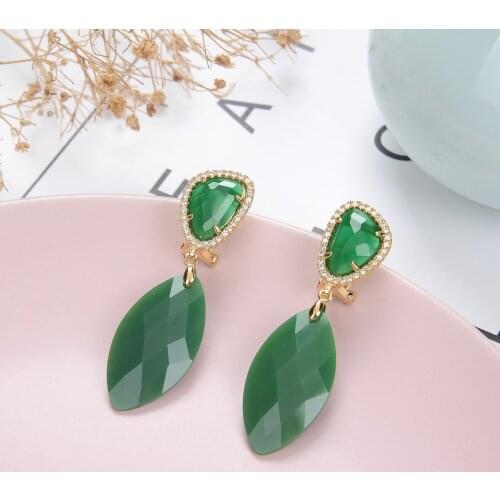 Womens Fashion Earrings Exquisite Geometry Pendant Earrings 8 Color Zircon Earrings Female Personality Wild Jewelry