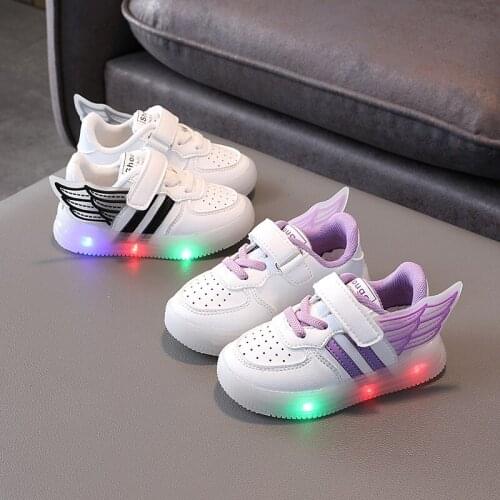 Childrens shoes 2021 new fashion small wings boys light shoes soft soles comfortable non-slip girls casual shoes sneakers