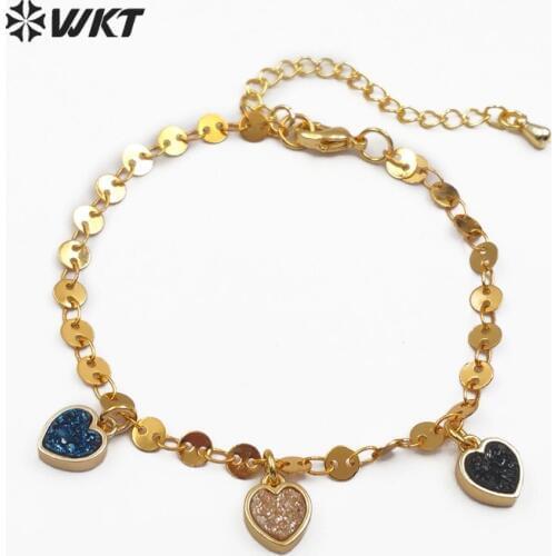 WT-B445 The New Feeling Sweet And Romantic With Heart-Shaped Golden Bracelet, Suitable For Women Or As A Gift