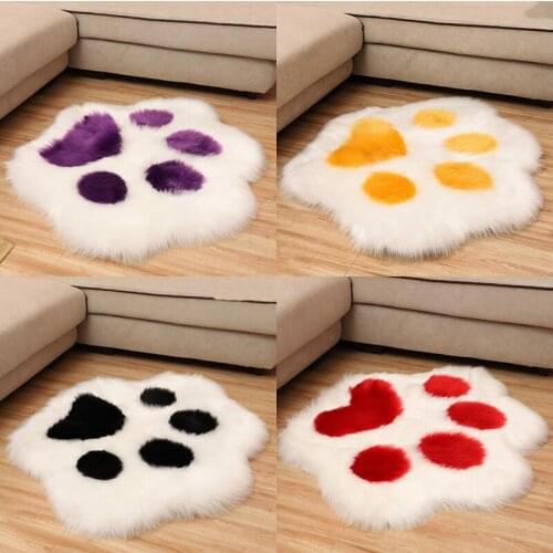 Cute Bear Paw Shape Plush Carpet Home Living Room Bedroom Desk Foot Mats Shaggy Fluffy Bear Paw Rug Bedside Carpet