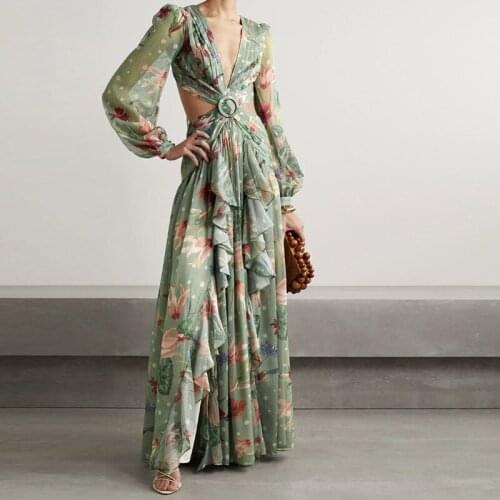 2021 Retro Floral Print Dress 2021 Spring/Autumn Women Bohemian Sexy V Neck Dresses Flare Sleeve Long Dress Woman Dress A912