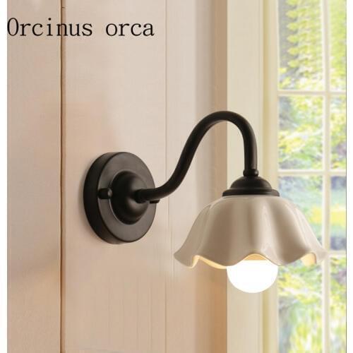 Korean modern simplified ceramic wall lamp living room dining room Mediterranean pastoral ceramic personality white wall lamp