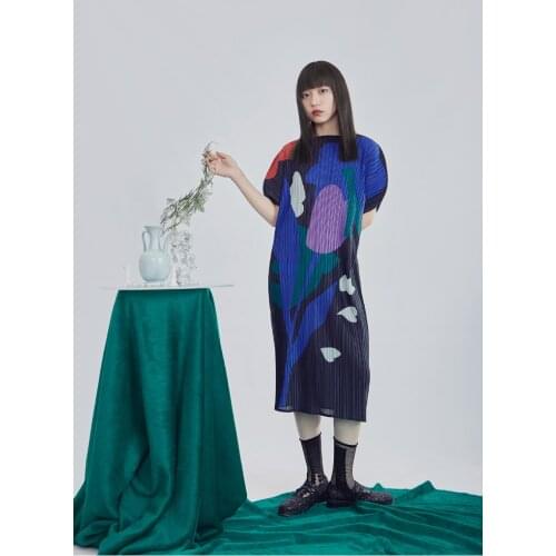 HOT SELLING Miyake fold new style cross o-neck print dress IN STOCK